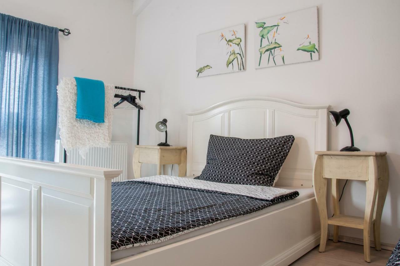 Apartman Zeleznice Lejlighed Eksteriør billede