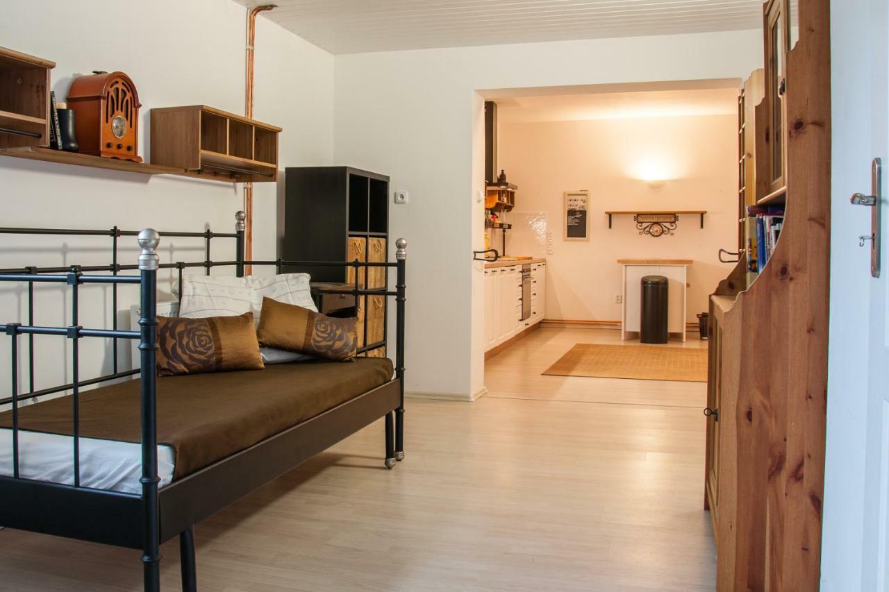 Apartman Zeleznice Lejlighed Eksteriør billede