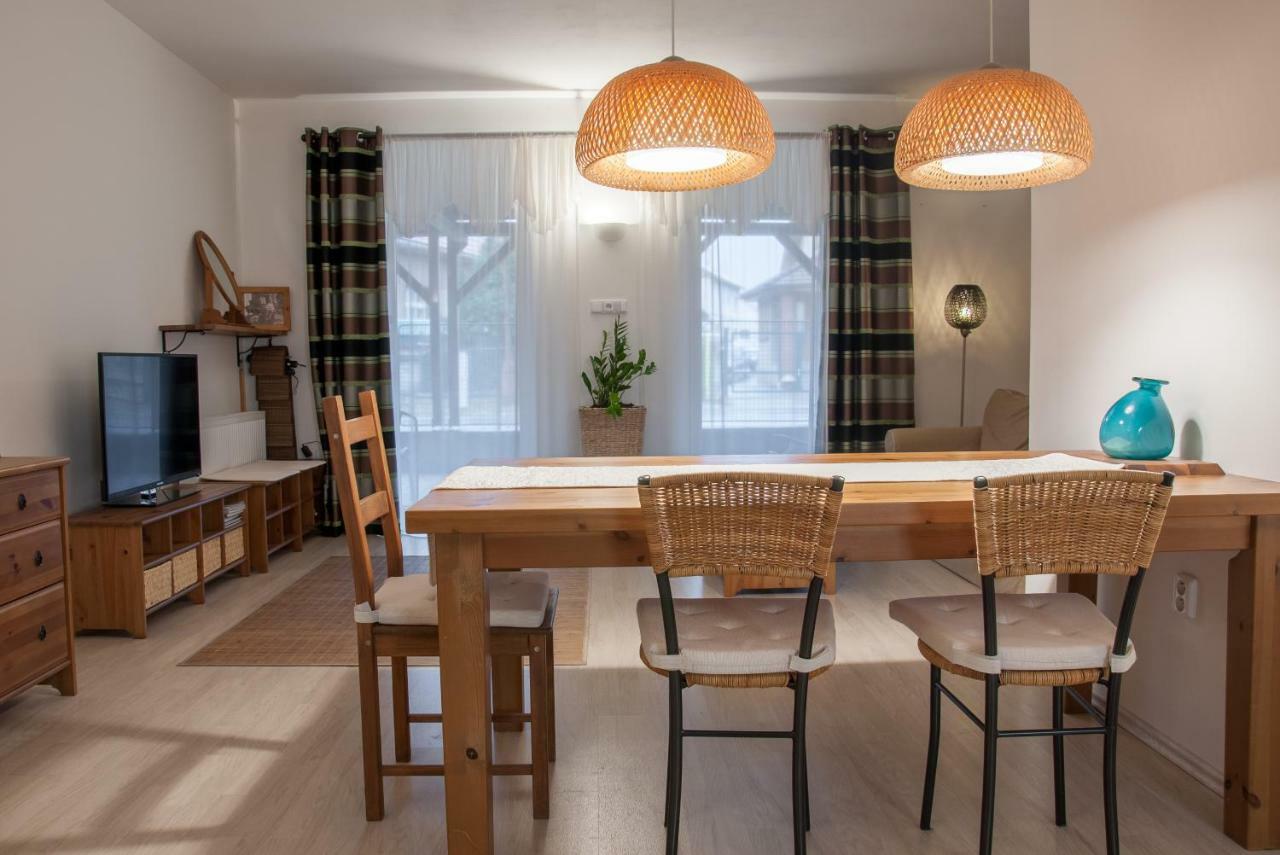 Apartman Zeleznice Lejlighed Eksteriør billede