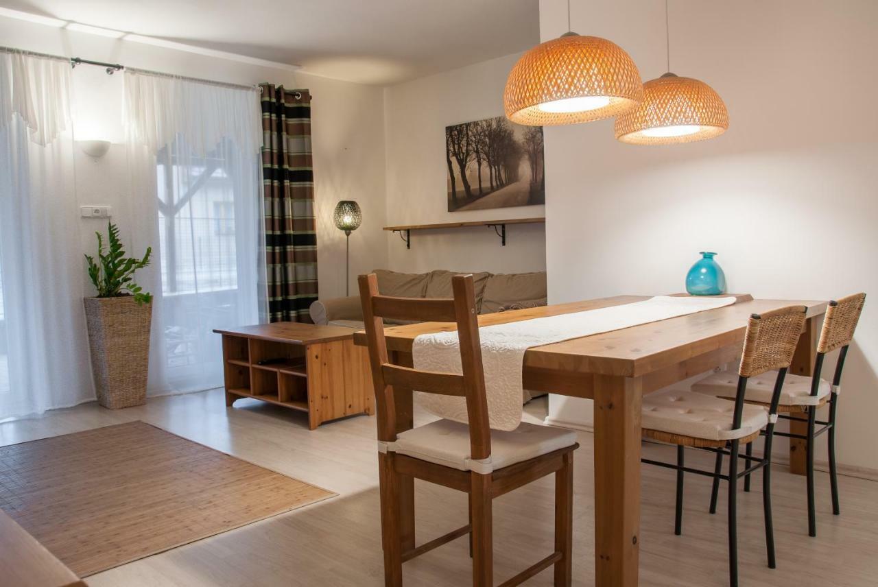 Apartman Zeleznice Lejlighed Eksteriør billede